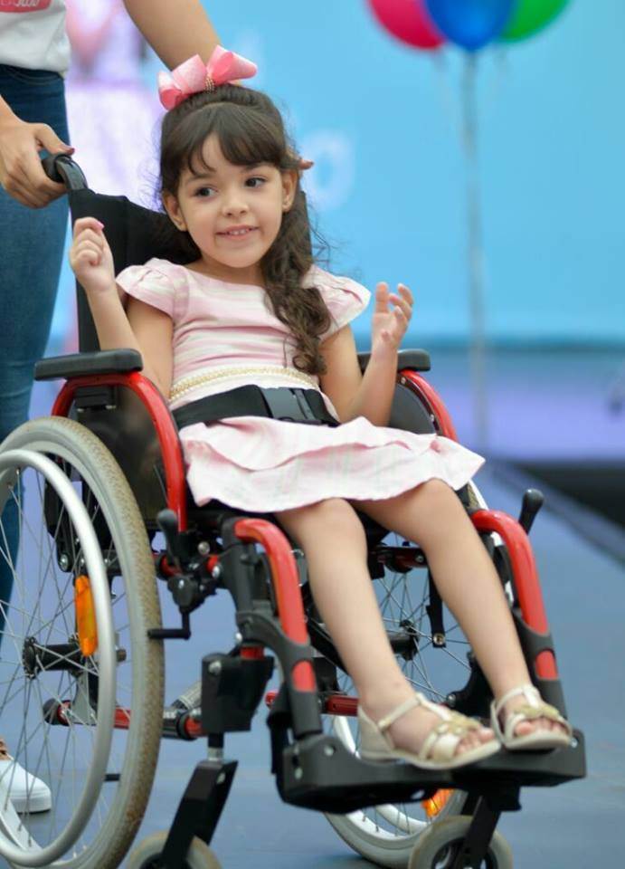 Juju tem 5 anos e precisa de cirurgia que custa R$ 120 mil | Foto: Reprodução/Facebook