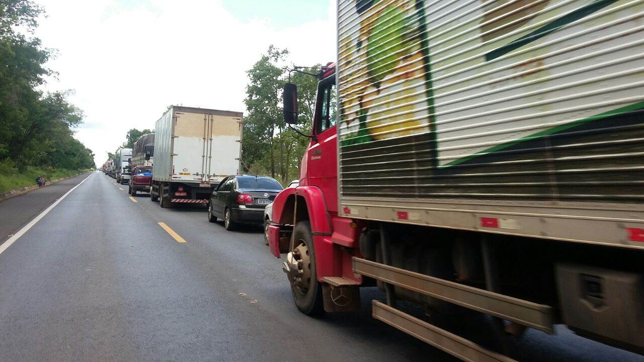 Acidente deixou 4 km de engarrafamento na BR-020 | Foto: PRF