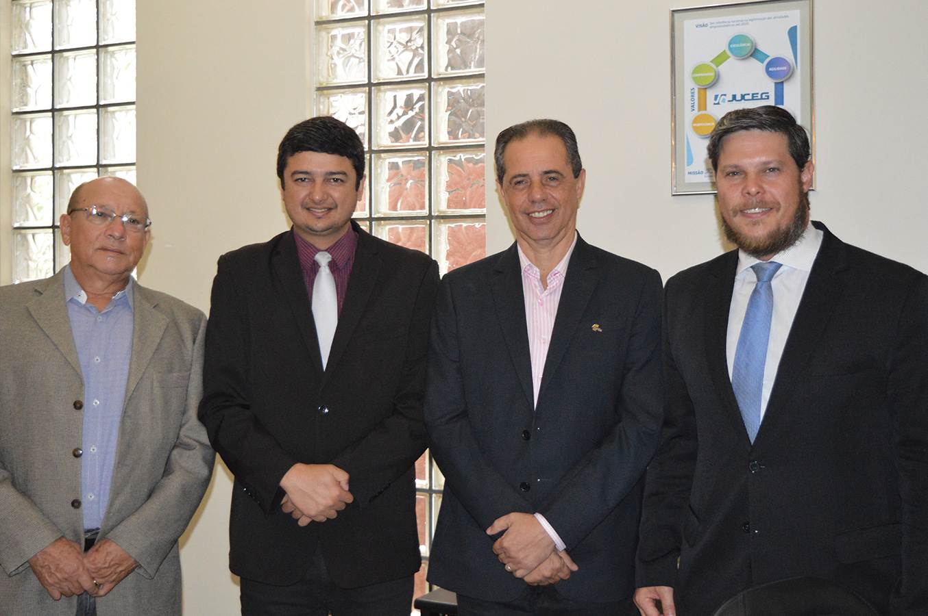 Participaram da solenidade os presidentes do Sindilojas-GO, José Carlos Palma Ribeiro, do Conselho Regional de Contabilidade de Goiás, Rangel Francisco Pinto, e da Juceg, Rafael Bastos Lousa | Foto: Divulgação