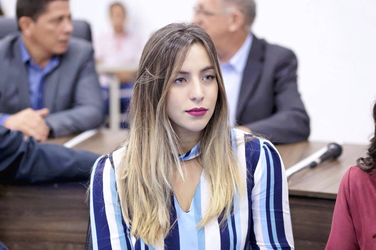 Jornalista Ana Clara Dias | Foto: Folha Z