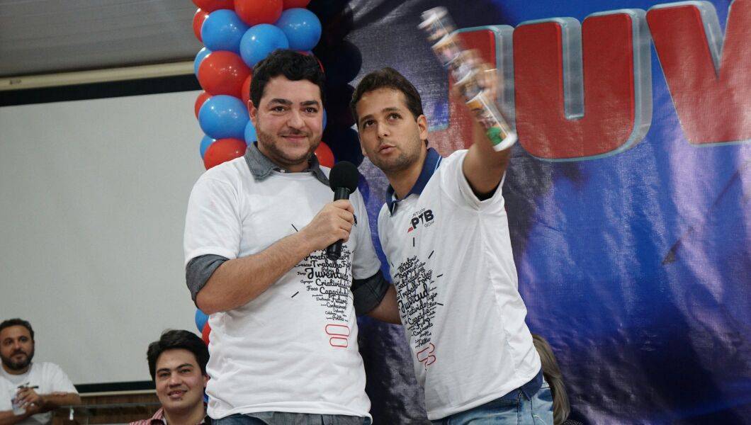 Deputado estadual Henrique Arantes e presidente estadual da JPTB Guilherme Coelho | Foto: Folha Z