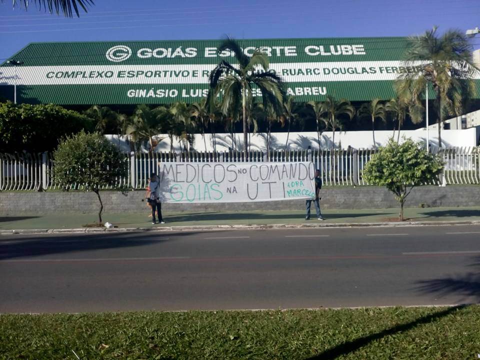 Com protesto marcado para amanhã, torcedores do Goiás querem saída da diretoria | Foto: Divulgação/Redes Sociais