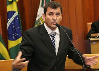 Clécio é o novo presidente da Câmara: biênio 2013/2014