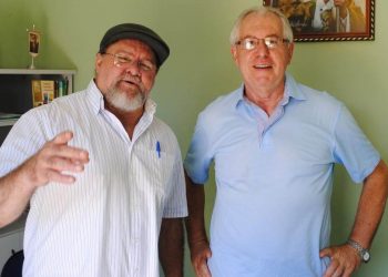 Padre Zezão e Monsenhor Daniel Lagni: responsáveis pela Paróquia São Sebastião