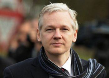 Assange completa 6 meses na embaixada do Equador