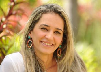 Andréia Magalhães é docente na Estácio de Sá/GO, IPOG e Diretora na CGJGO