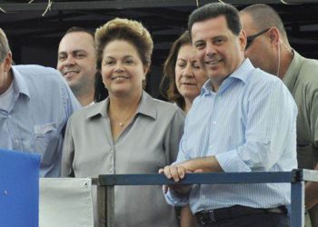 Dilma Rousseff e Marconi Perillo enfrentam dificuldades para aprovar os gastos dos governos