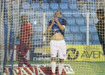Marquinhos comemora o primeiro gol do jogo. (Foto: Jamira Furlani/Avaí F.C.)