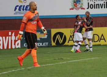 Márcia falhou no primeiro gol do jogo e Atlético perdeu. (Foto: Jec.com.br)