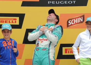 O ex-Fórmula 1 terminou em terceiro, atrás de Daniel Serra e Átila Abreu, mas ainda assim terminou a temporada 2014 em primeiro lugar, com 234 pontos