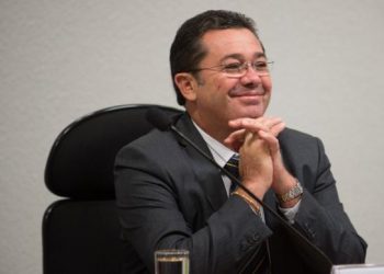 Vital do Rêgo, presidente da CPI, encerrou a reunião por falta quorum (Foto: Marcelo Camargo/Agência Brasil)