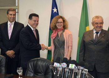 Ana Carla é oficializada pelo governador Marconi Perillo no Palácio Pedro Ludovico Teixeira (Foto: Jornal Opção)