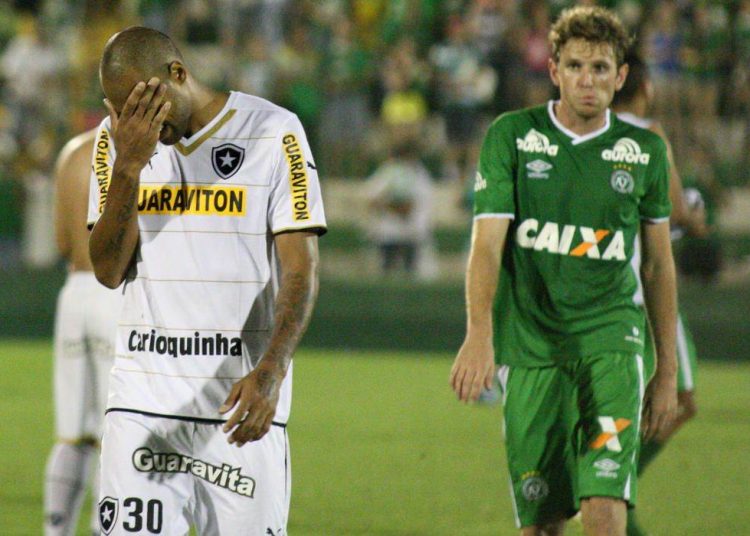 Botafogo ocupa a quinta colocação dos que mais sofreram gols
