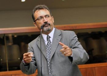Aidar admite que pode ser candidato a prefeito ou vice do ex-reitor da Universidade Federal de Goiás, Edward Madureira