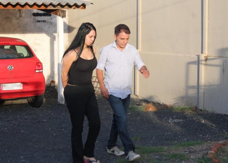 Raquel Policena chegou a ficar presa em Goiânia, mas responderá em liberdade