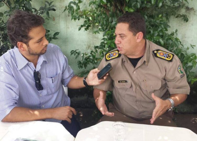 Coronel Sílvio concede entrevista exclusiva ao jornalista Guilherme Coelho do Folha Z / Foto: Alex Villas Boas