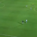 Felipe Menezes cobra falta que resultou no gol esmeraldino