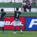 Ruan comemora com a torcida o gol marcado contra o Itumiara