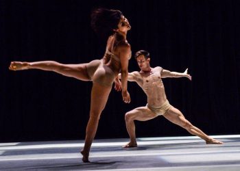 Quasar Cia de Dança, no espetáculo "Sobre isto, meu corpo não cansa" / Foto: Divulgação