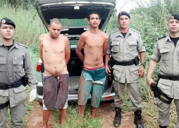 Suspeitos presos em flagrante (Foto: Divulgação/PM)