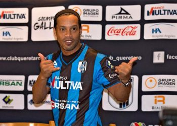 Ronaldinho está de saída do futebol mexicano