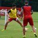 Pato, que não pode jogar, treina com Luis Fabiano (Foto: Site São Paulo)