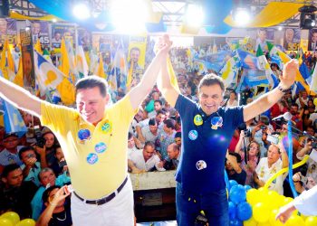 Marconi Perillo e Aécio Neves na campanha eleitoral de 2014 em Goiânia (Foto: Reprodução / PSDB)