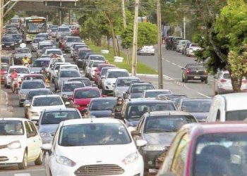Proprietários de veículos em Goiás podem preparar o bolso