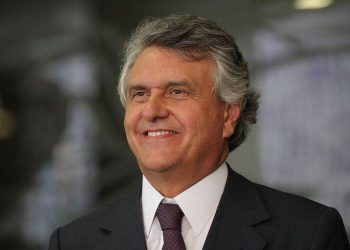 Senador Ronaldo Caiado participa do movimento