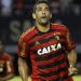 Diego Souza comemora gol com a camisa do Sport