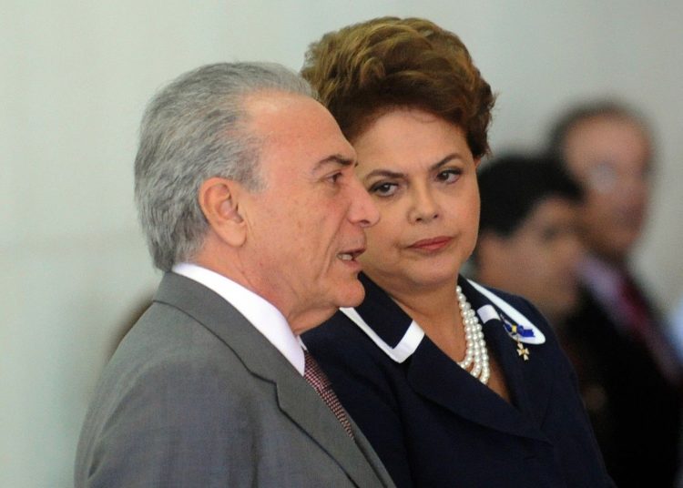 O encontro desta quarta-feira, no Palácio do Planalto, é o terceiro desde que o presidente da Câmara dos Deputados, Eduardo Cunha (PMDB-RJ), acatou o pedido de abertura do processo de impeachment contra Dilma / Foto: EBC