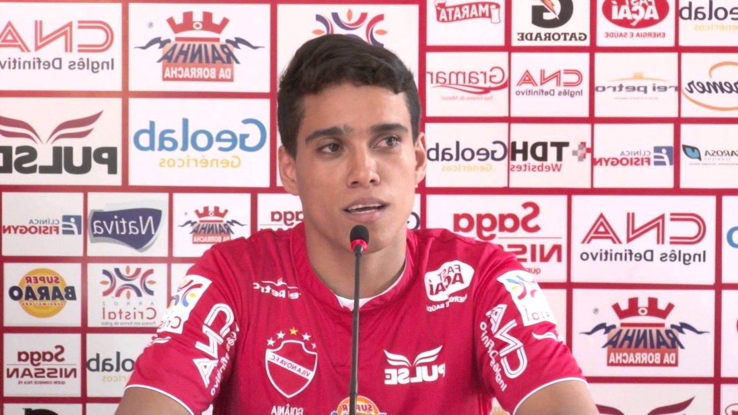 Wendell Lira, vencedor do Prêmio Puskás, é demitido do Vila Nova