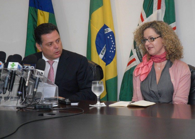 Governador Marconi Perillo e secretária da Fazenda de Goiás Ana Carla Abrão (Foto: Divulgação)