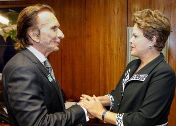 Ex-piloto Emerson Fittipaldi e presidente Dilma Rousseff (Foto: Reprodução)