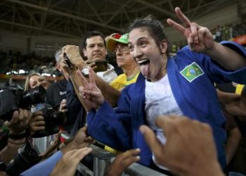 Judoca Mayra conquista mais uma medalha|Foto: Reprodução/Reuters