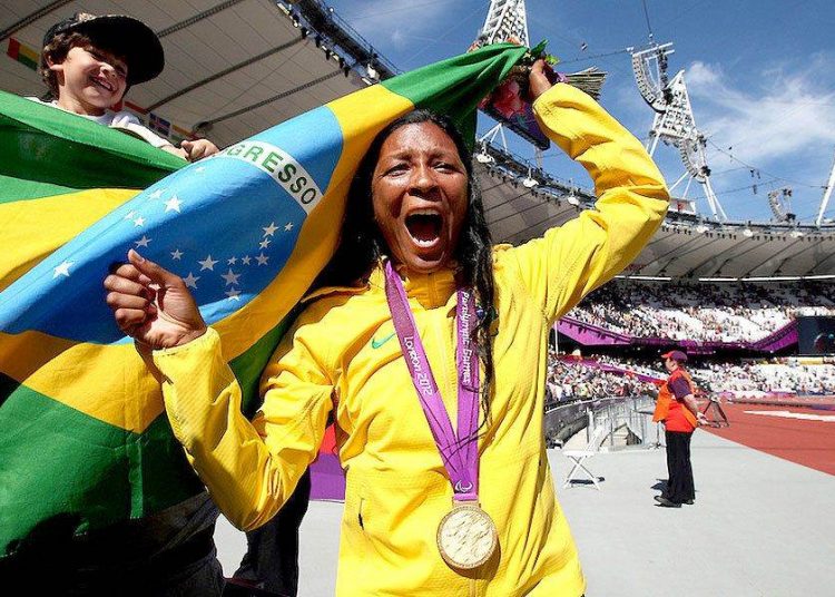 Shirlene Coelho é esperança de ouro para o Brasil (Foto: Reprodução)