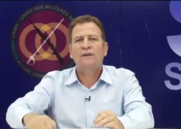 Major Araújo diz que Comandante Geral da PM é "criminoso"| Foto: Reprodução/Youtube