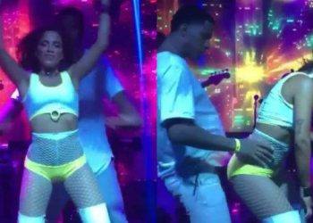Vídeo registra momento em que Anitta sensualiza com bailarino| Foto: Reprodução