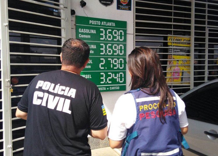 Decon averígua irregularidades em postos de combustíveis da capital | Fotos: Divulgação