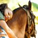 Equoterapia é um método terapêutico e educacional, que utiliza o cavalo dentro de uma abordagem multidisciplinar e interdisciplinar | Foto: Reprodução