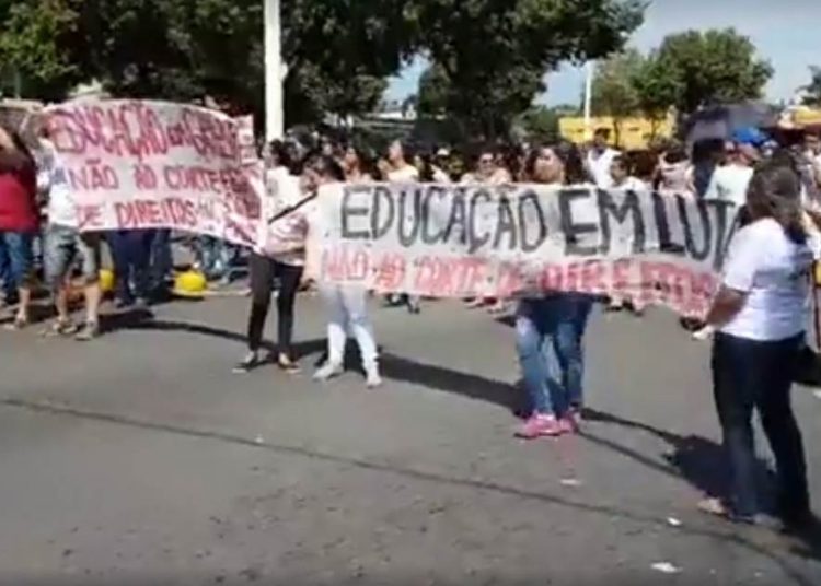 Professores e administrativos da Educação municipal estão em greve | Foto: Reprodução