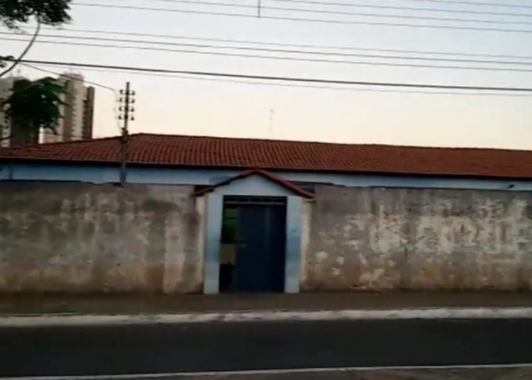 PM é suspeito de agredir aluno dentro de escola em Goiás | Foto: Reprodução
