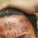 Adolescente foi torturado e teve a frase "Eu sou ladrão e vacilão" tatuada em sua testa | Foto: Reprodução