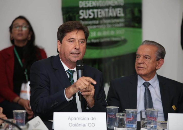 Ex-prefeito de Aparecida de Goiânia Maguito Vilela e prefeito de Goiânia Iris Rezende | Foto: Reprodução