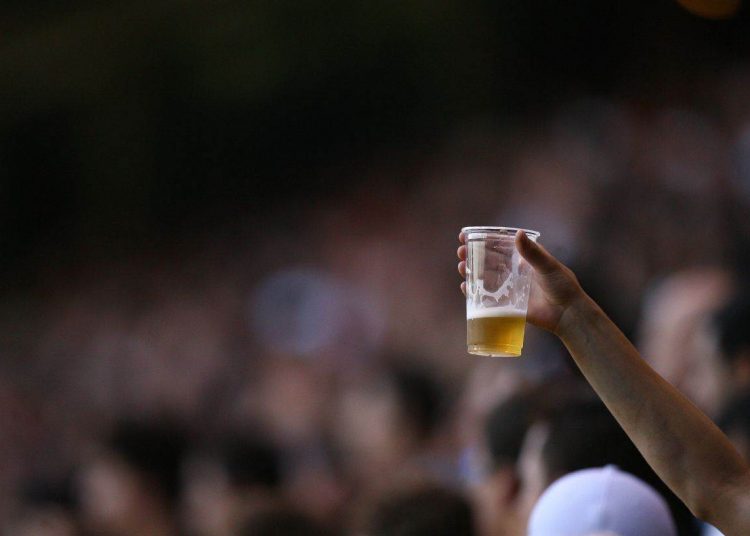 Cerveja terá preço promocional na partida entre Goiás e Náutico na próxima sexta-feira, 6 | Foto Reprodução