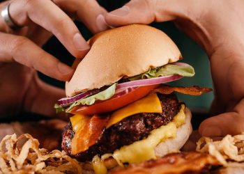 Studio Burger é eleito pela revista Veja o Melhor Hambúrguer de Goiânia | Foto: Divulgação