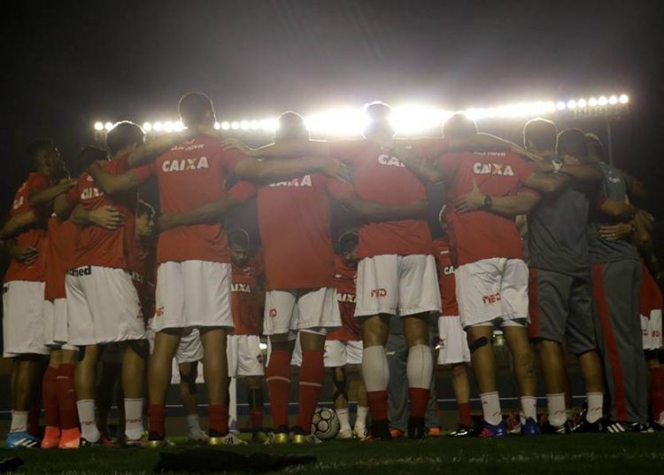 Vila Nova ainda tem chances de garantir vaga para a elite do futebol brasileiro | Foto: Reprodução / Facebook