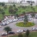 Estacionamento para servidores da Prefeitura de Goiânia é feito em um gramado, sem infraestrutura adequada ou segurança | Foto: WhatsApp/ Folha Z
