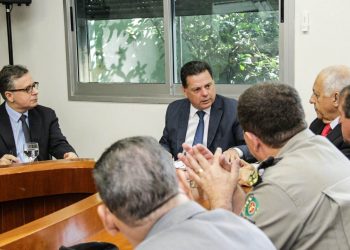 Governador Marconi Perillo se reúne com equipe de Segurança Pública | Foto: Marco Monteiro