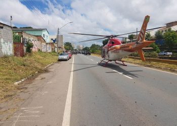 Helicóptero do Corpo de Bombeiros foi acionado para ajudar no resgate | Foto: divulgação